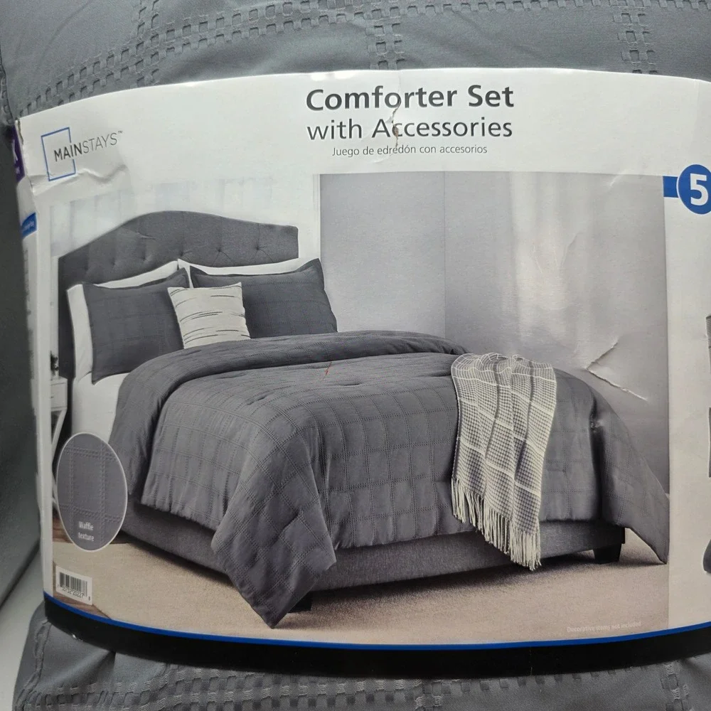 Mainstays piece comforter